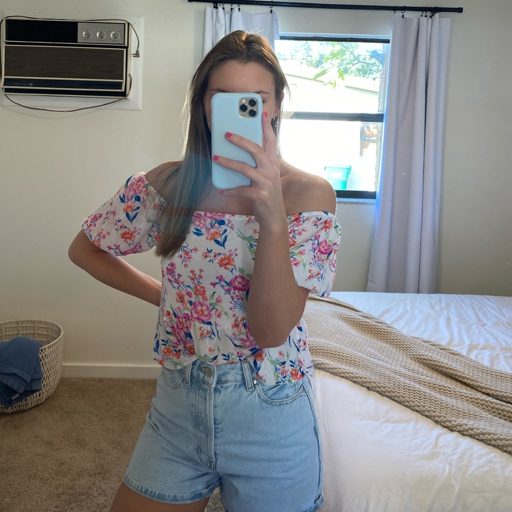 Floral top